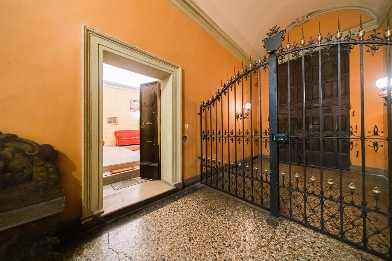 Lussuoso Appartamento Nel Cuore Di Bologna Exterior photo