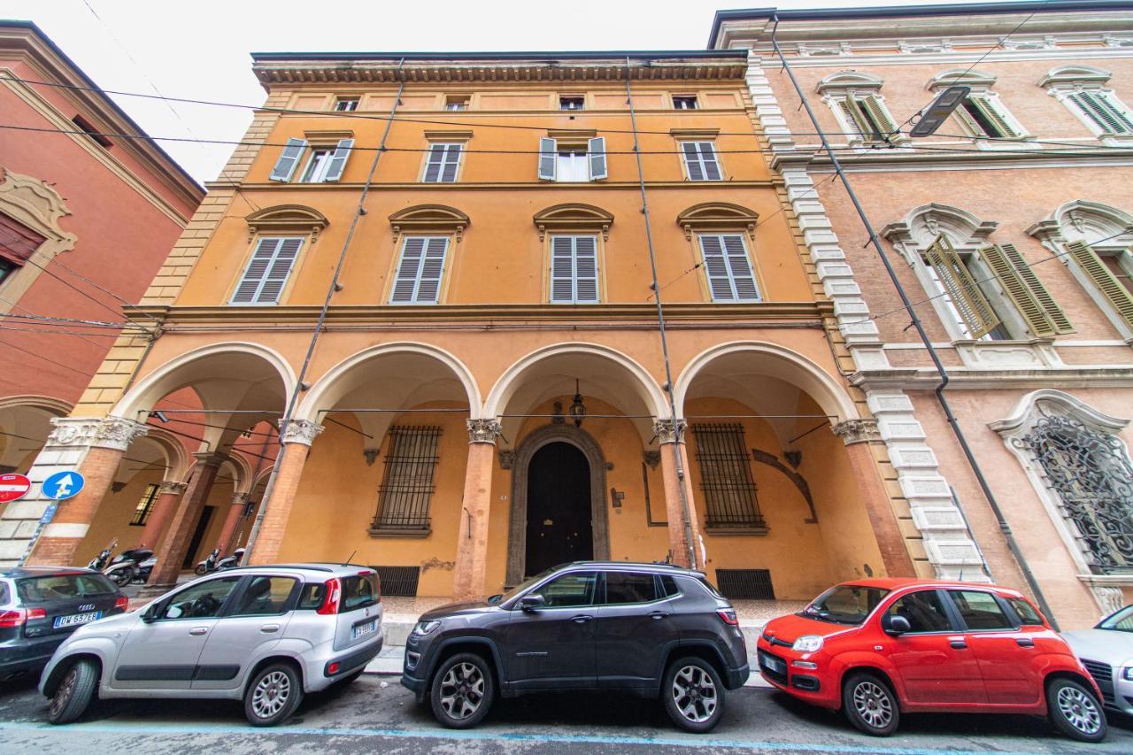 Lussuoso Appartamento Nel Cuore Di Bologna Exterior photo